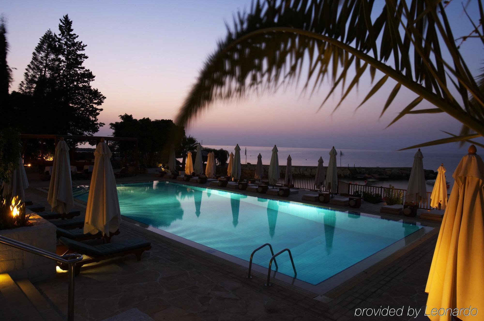 Londa Hotel Limassol Instalações foto